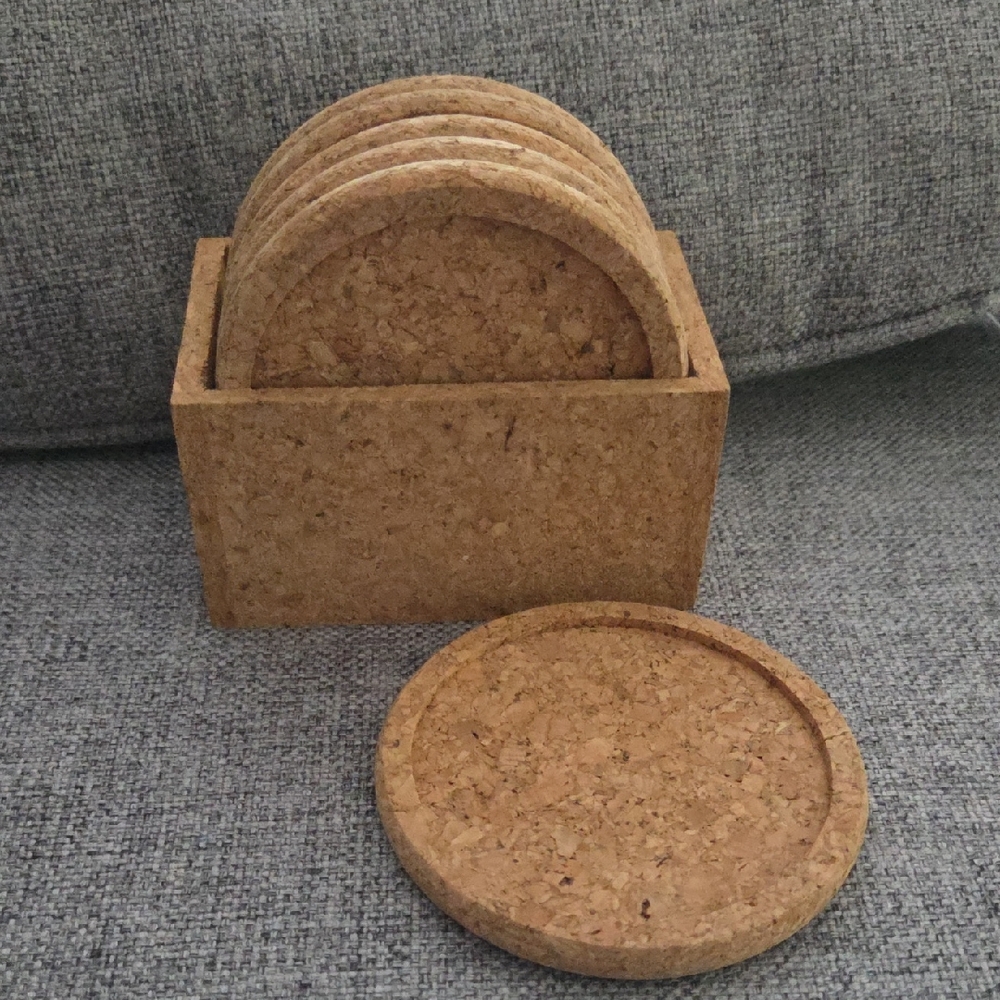 NWOT Set Of 6 Cork Coasters with Holder